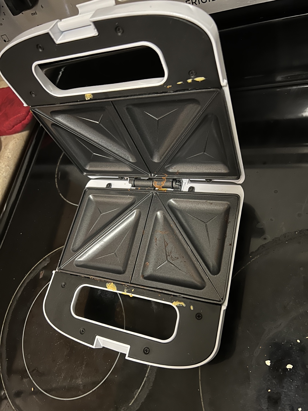 Sandwich Maker / Grilled Cheese Maker