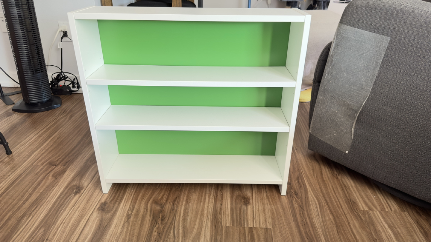 Bookshelf - photo 2