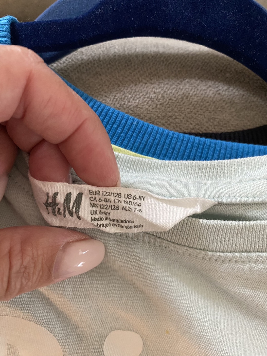 Girl’s tops 6-8 y.o. image indicator(2)