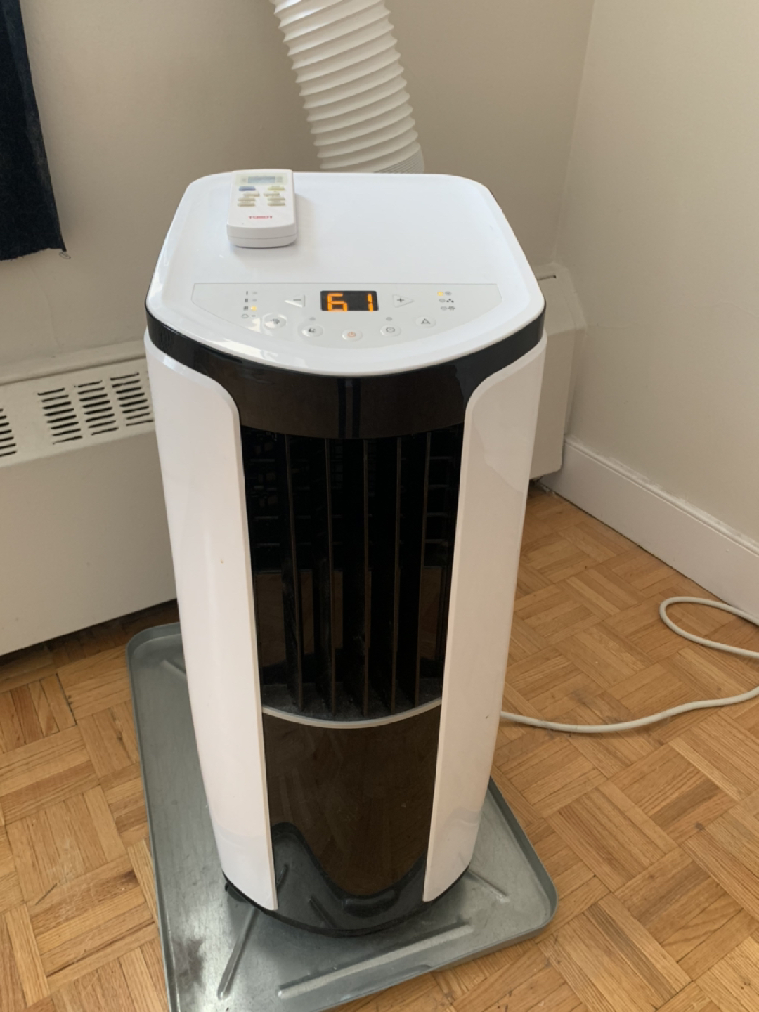 Tosot Portable Air Conditioner and Dehumidifier (10000 BTU) - photo 3