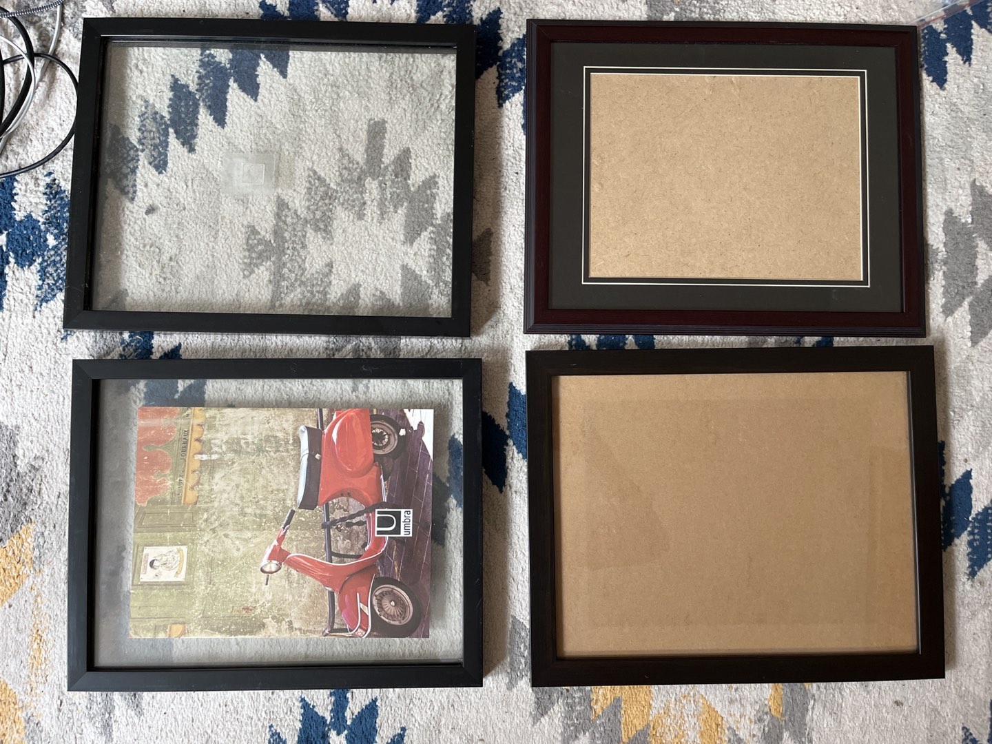 Document photo frames thumbnail