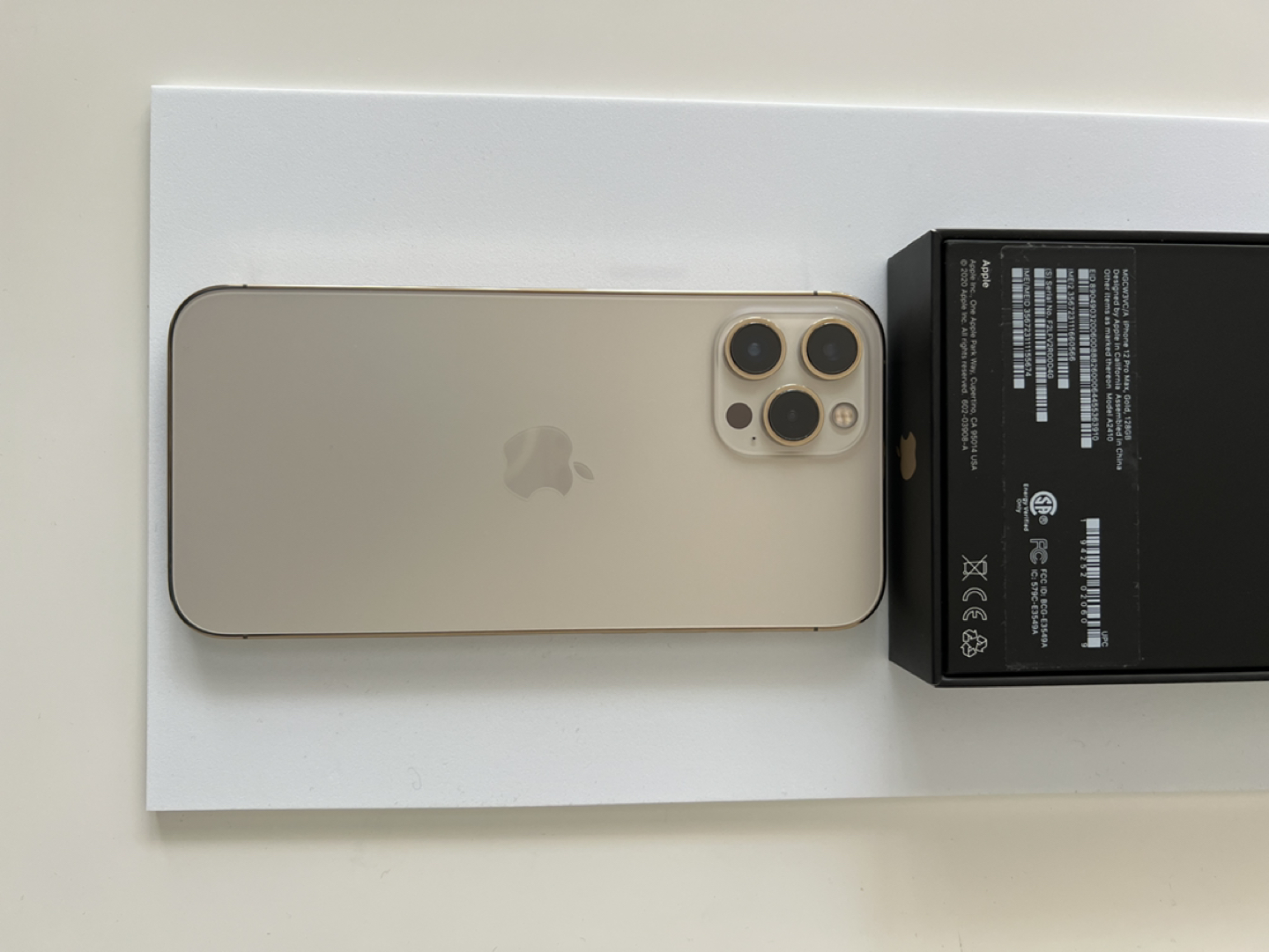 Iphone 12 pro max, Mint Condition - photo 3
