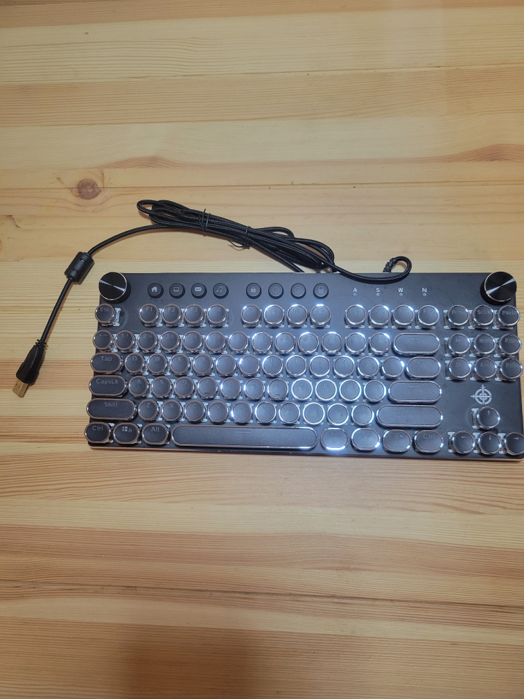 Retro Style Gaming Keyboard - Many Backlit Settings thumbnail