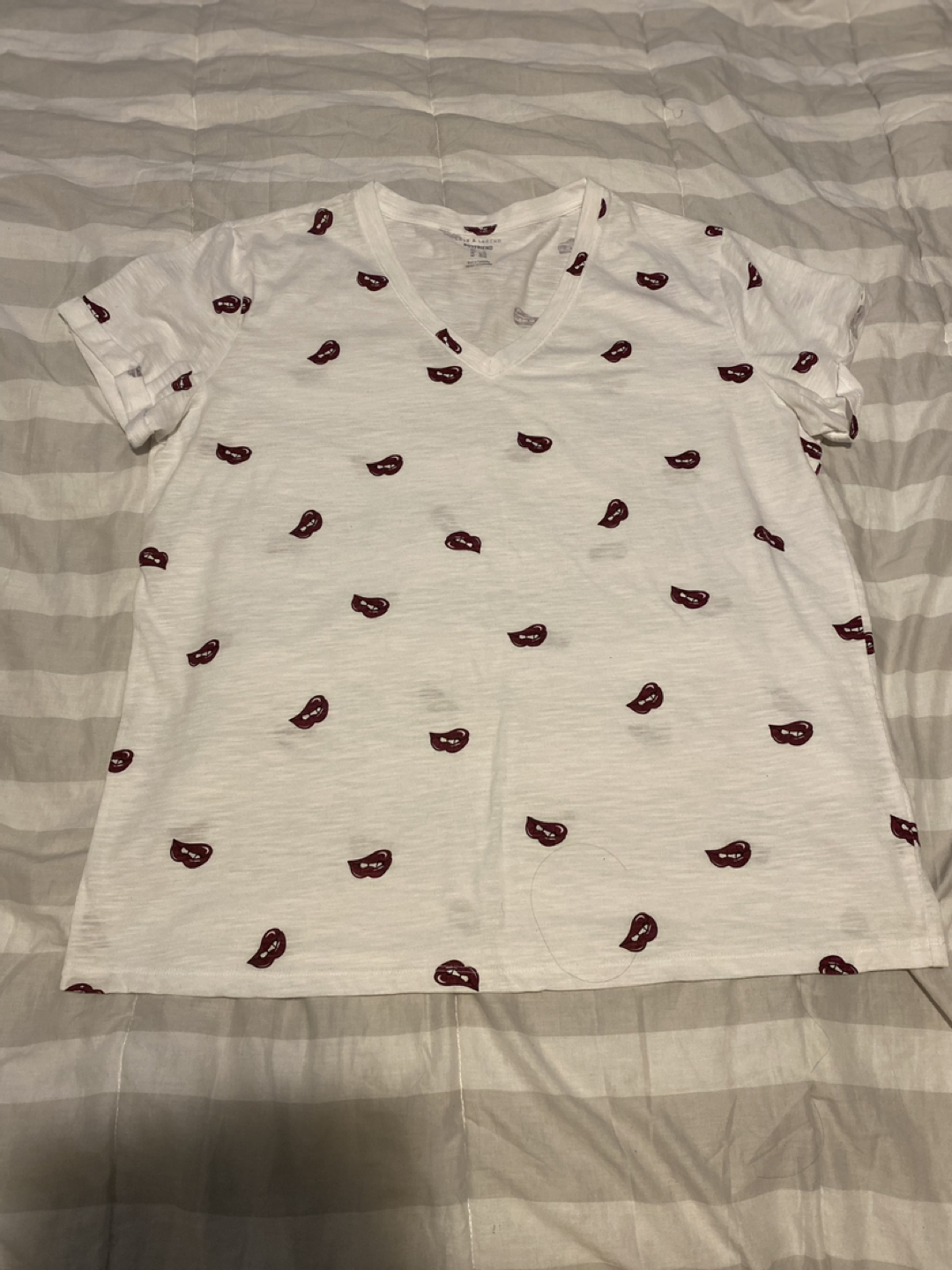 Love & Legend Boyfriend Teeshirt thumbnail