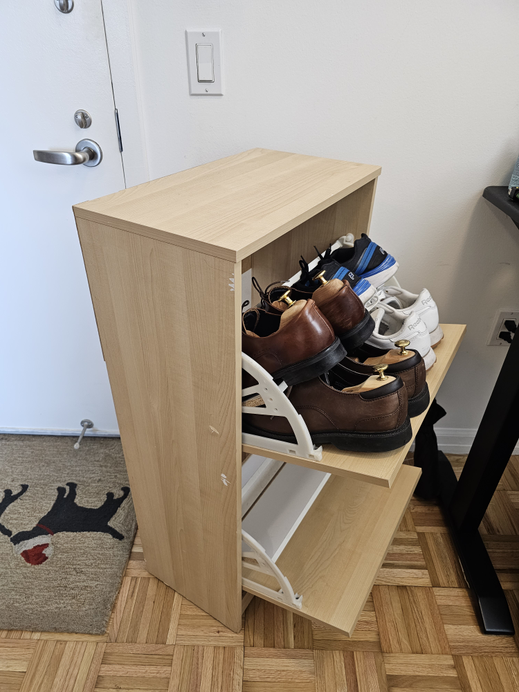 8 Pair Shoe Storage Cabinet With 2 Flip Doors - photo 2