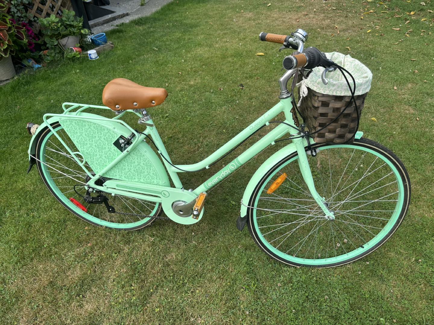 Women bike like brand new !
