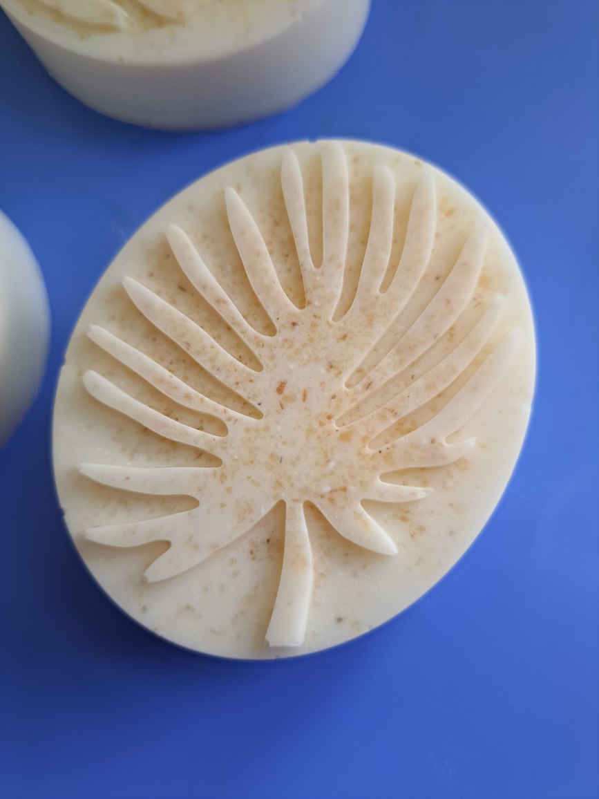 Set of 3 Oatmeal and Shea Butter Handmade Soaps - photo 4