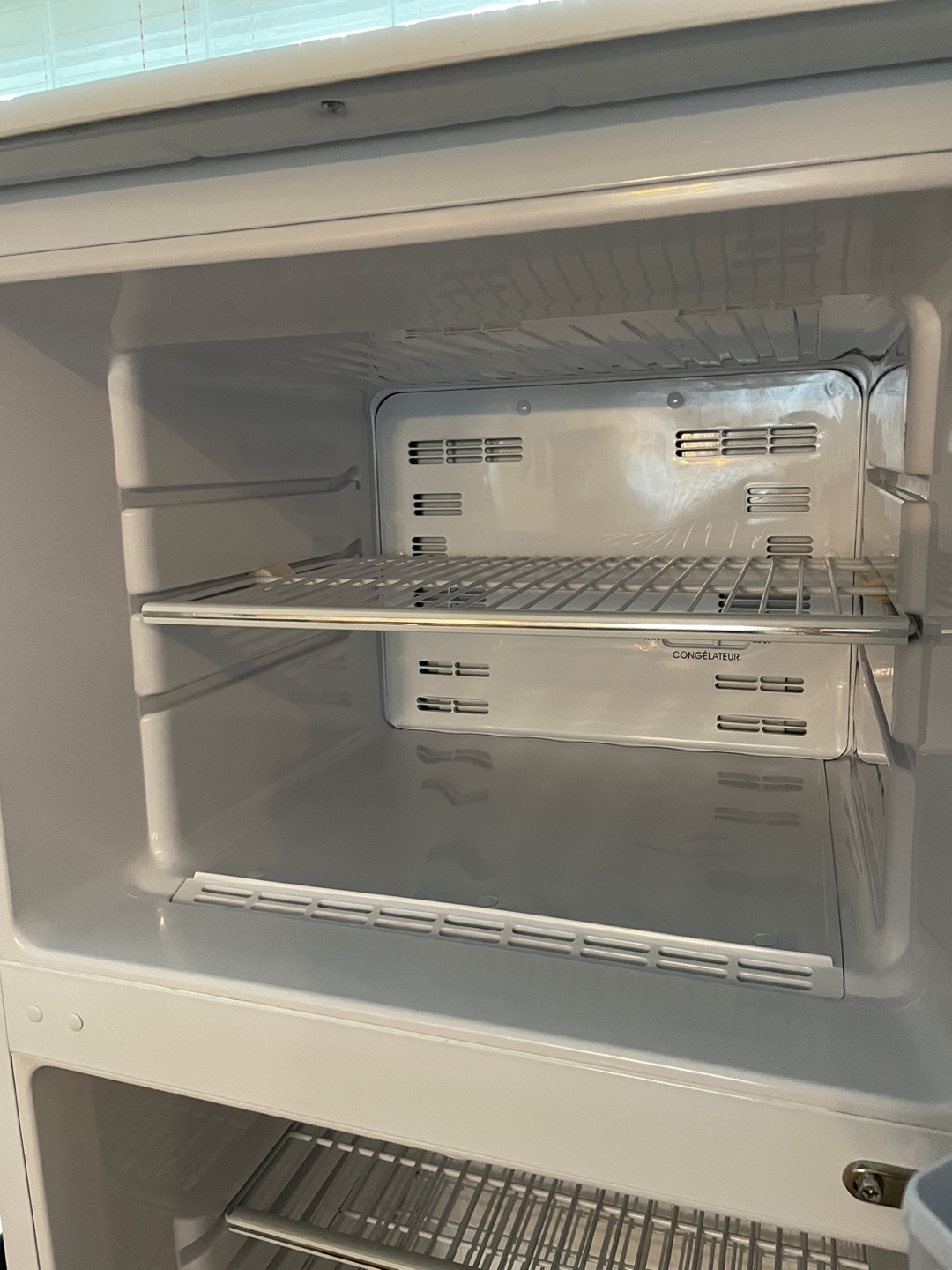 DANBY Fridge, white image indicator(5)