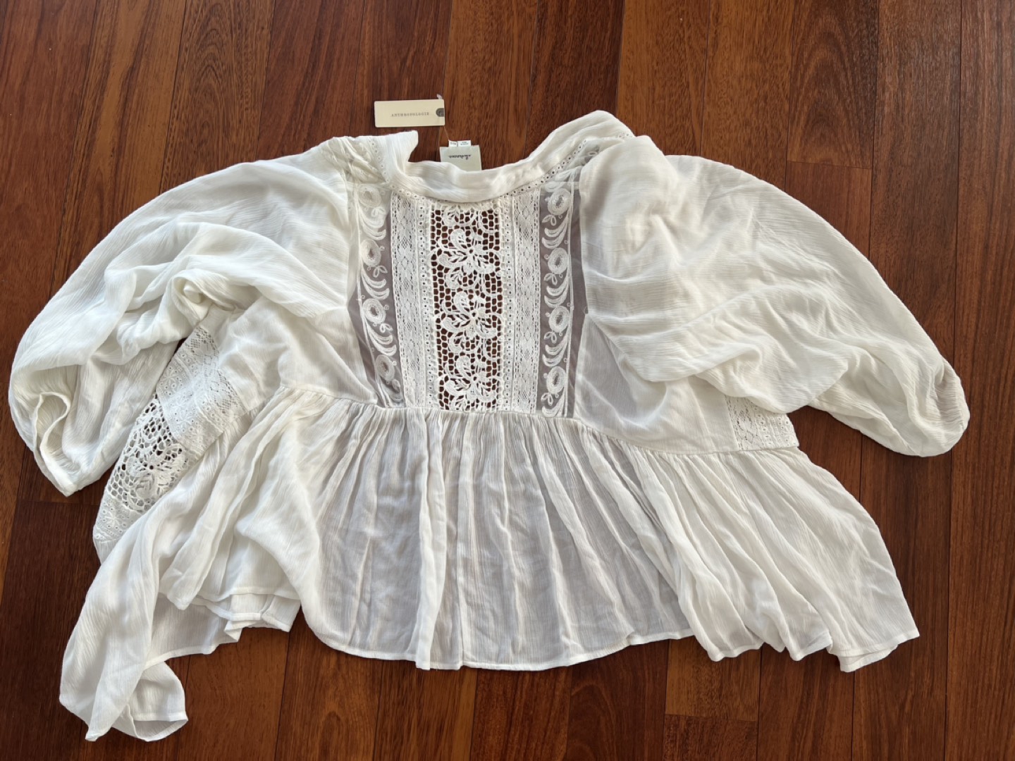 BNWT Anthrologie white top retail $150 image indicator(6)