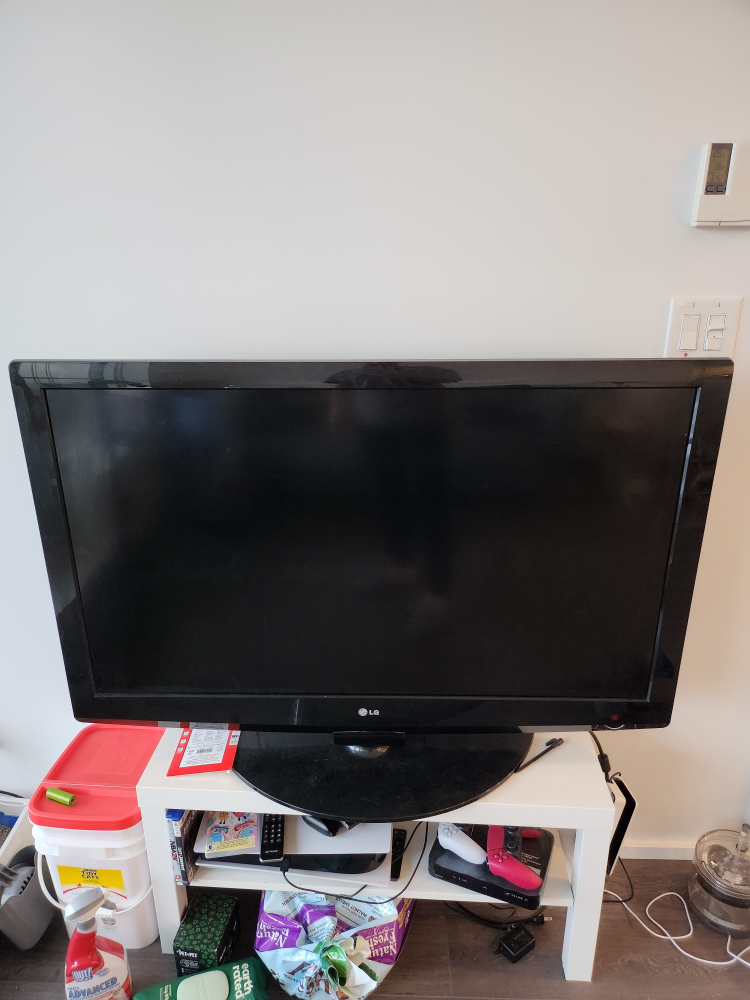 LG TV 47 inch