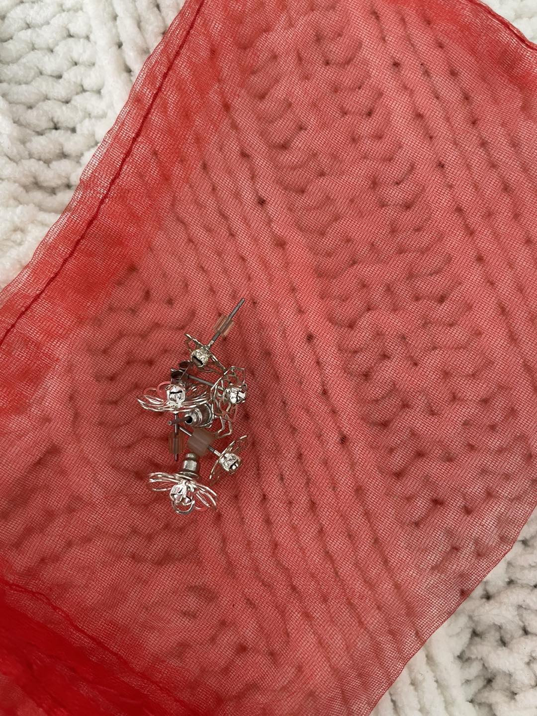 Set of 3 pairs of earrings studs image indicator(2)