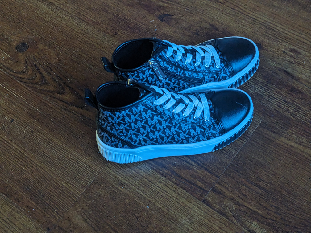 Big Kid high tops size 1 $25 OBO - photo 3