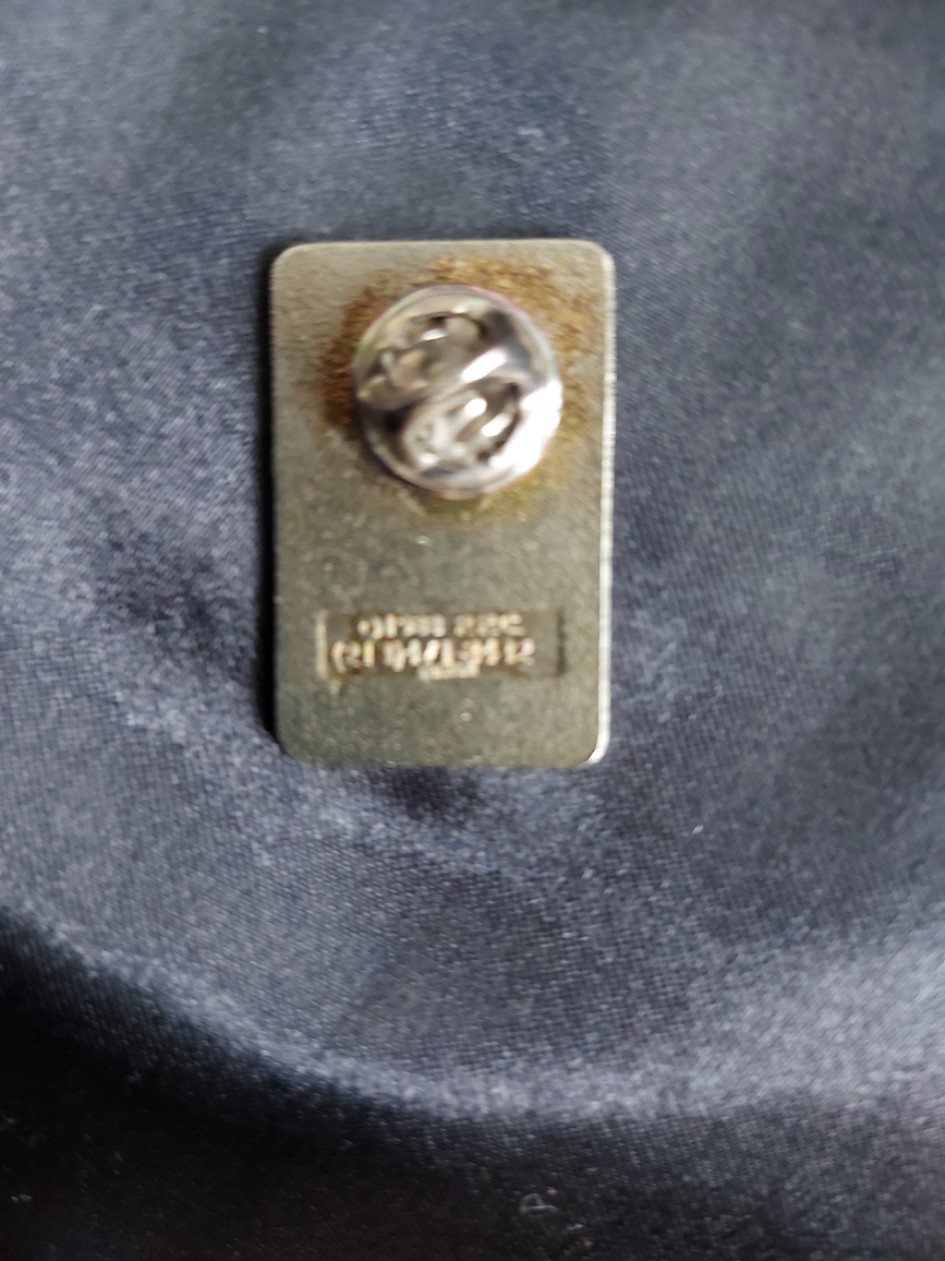 ENAMEL ST:TNG CREW PIN image indicator(2)