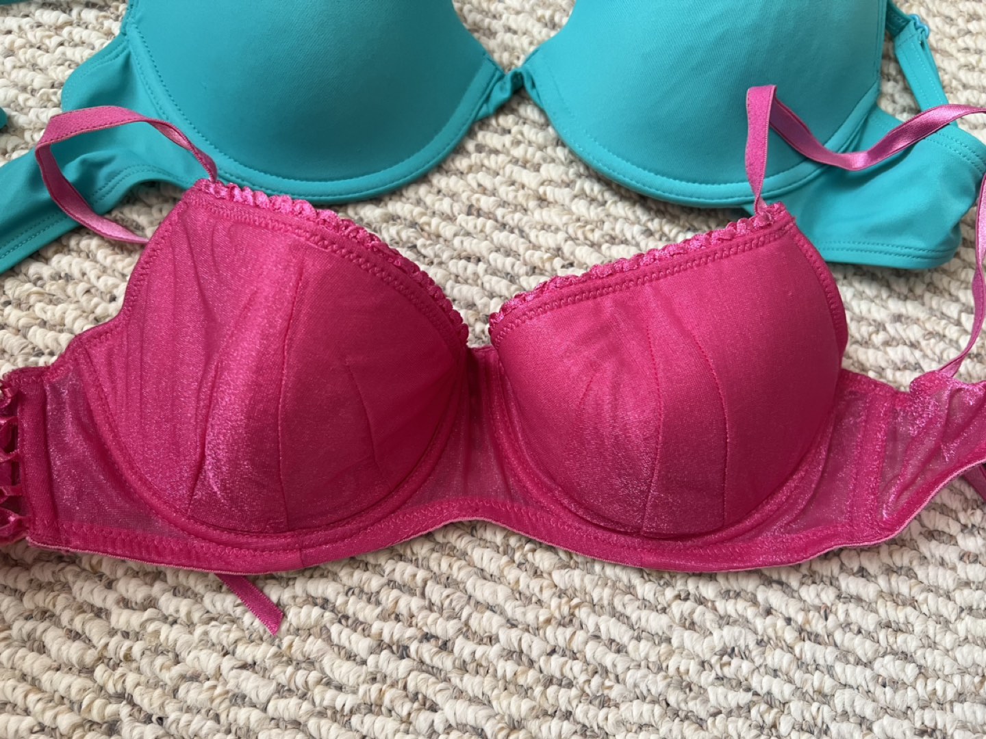 4 brand new bra (34B)for $10 image indicator(5)