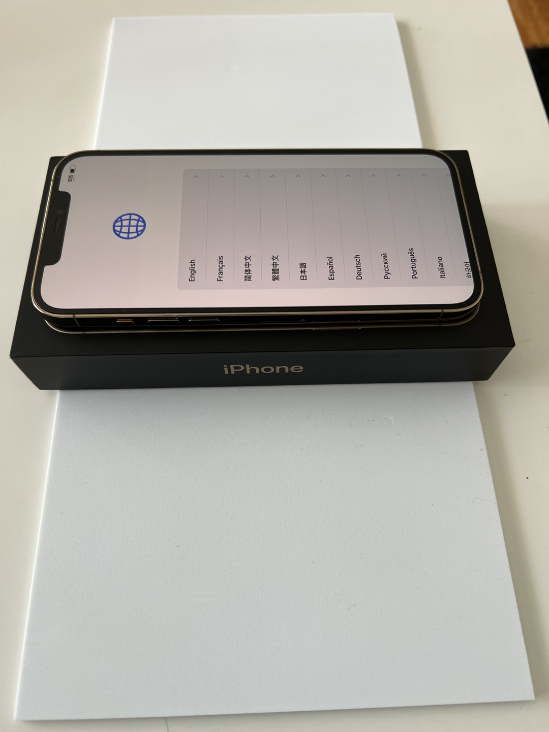 Iphone 12 pro max, Mint Condition - photo 2