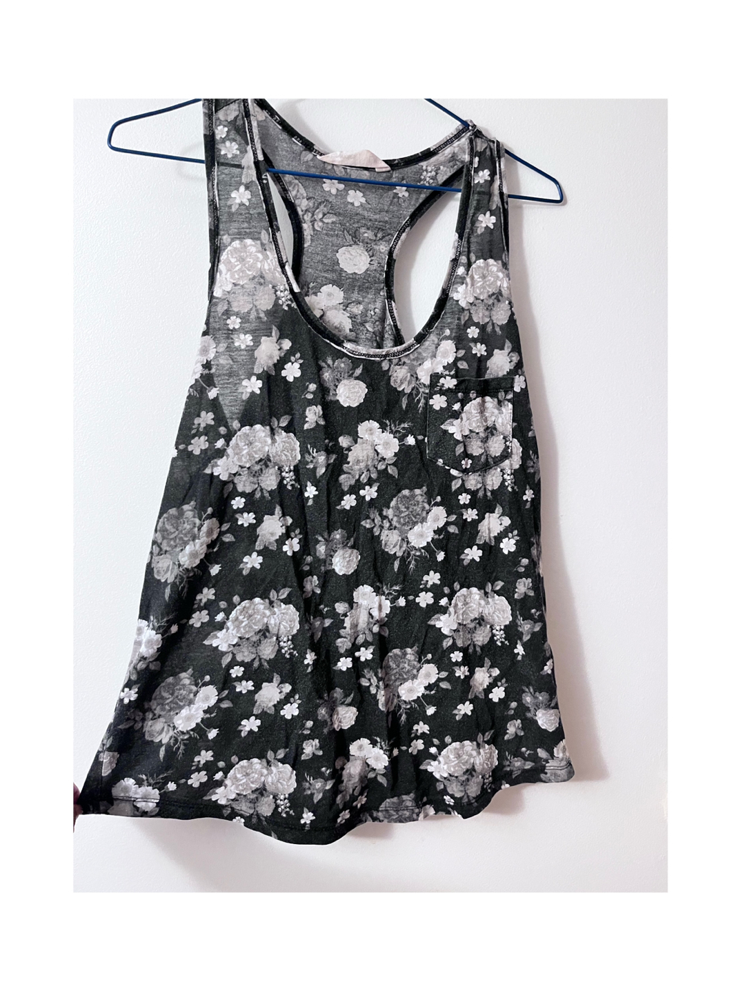 Floral tank top size L thumbnail