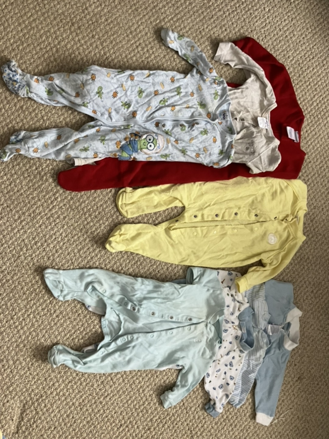#FREECYCLE Well-loved Lot of various sizes baby clothes-boys
