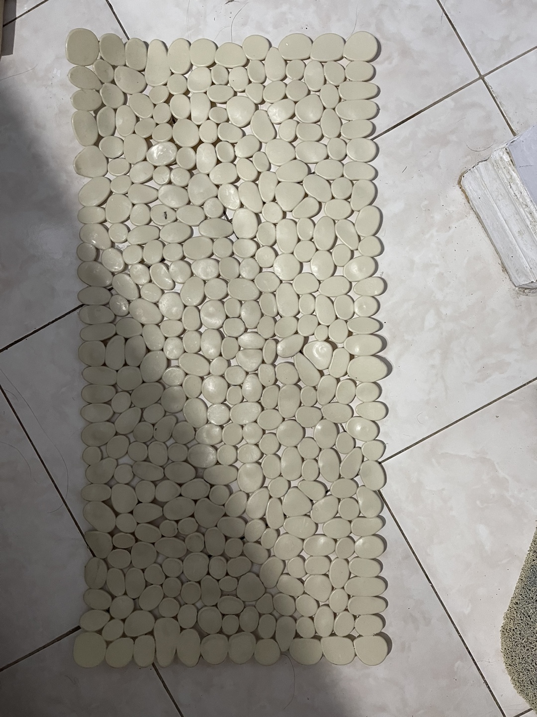 #freecycle  bath mat in good shape thumbnail