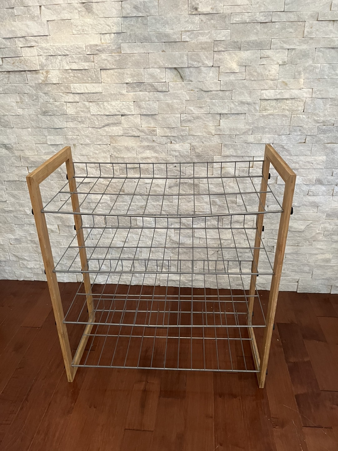 Metal shoe rack