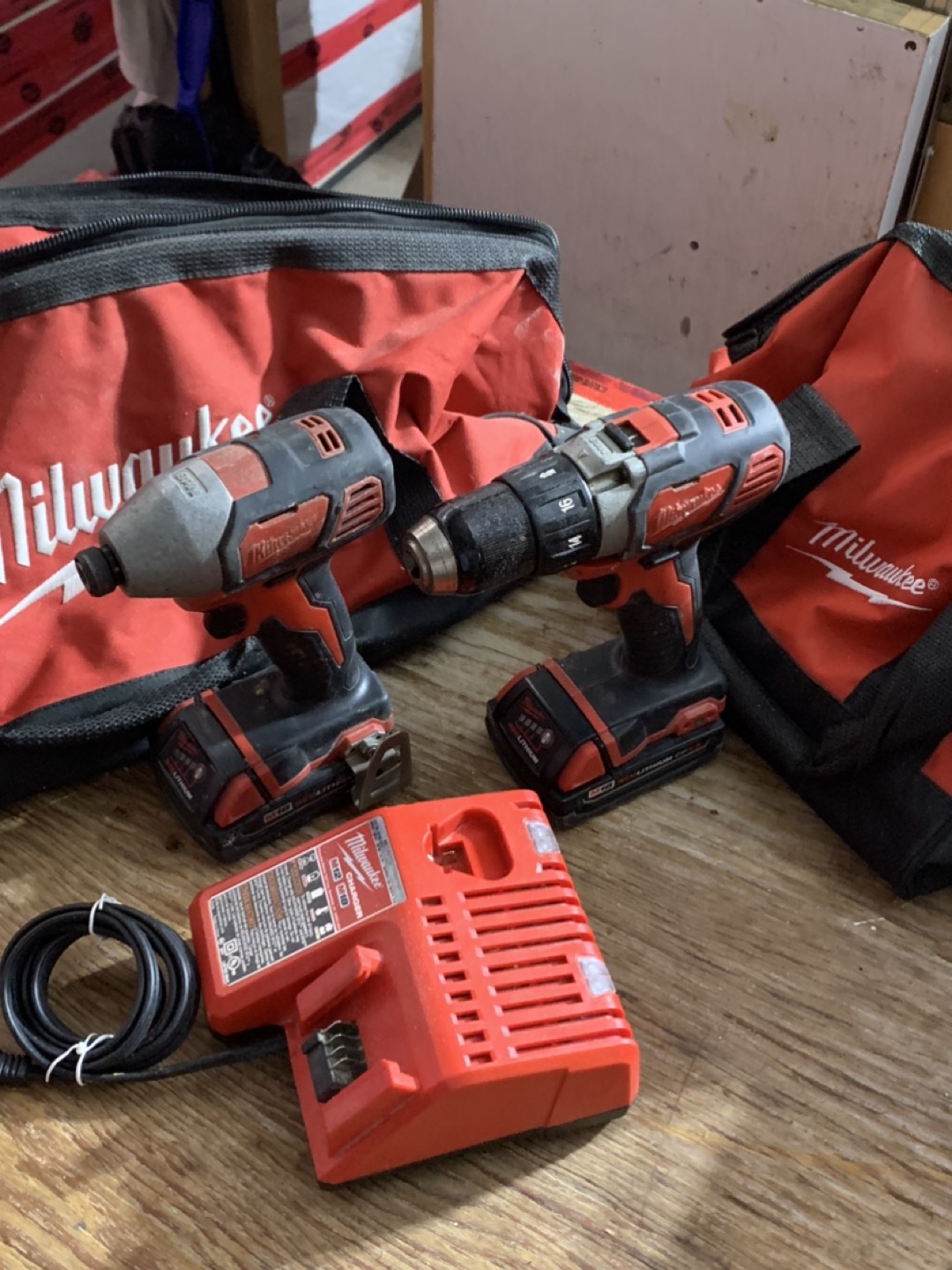 Milwaukee M18 Drill/impact cordless set thumbnail