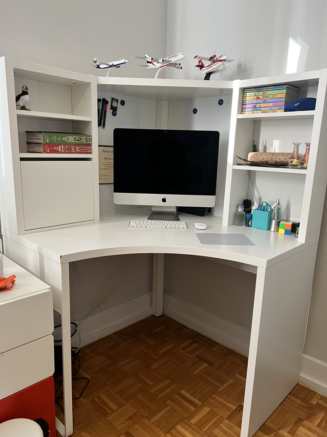 IKEA MICKE Corner work station/ desk/ computer table, white.