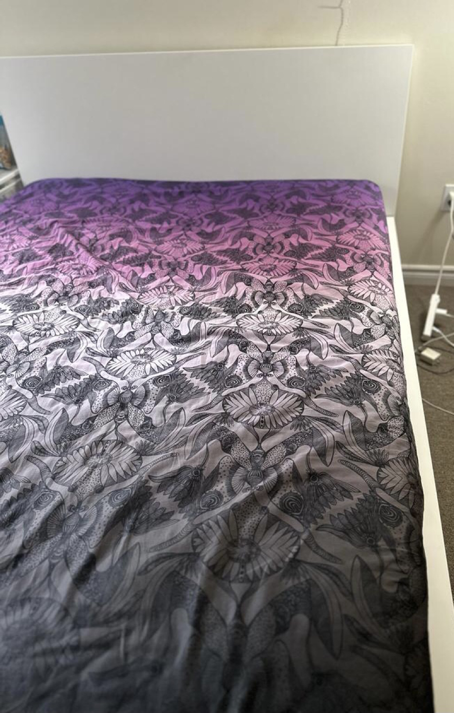 Ikea Queen Bed - photo 5
