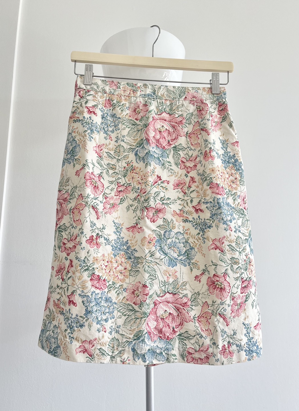 Vintage- Judy Knapp- Floral Pencil Skirt