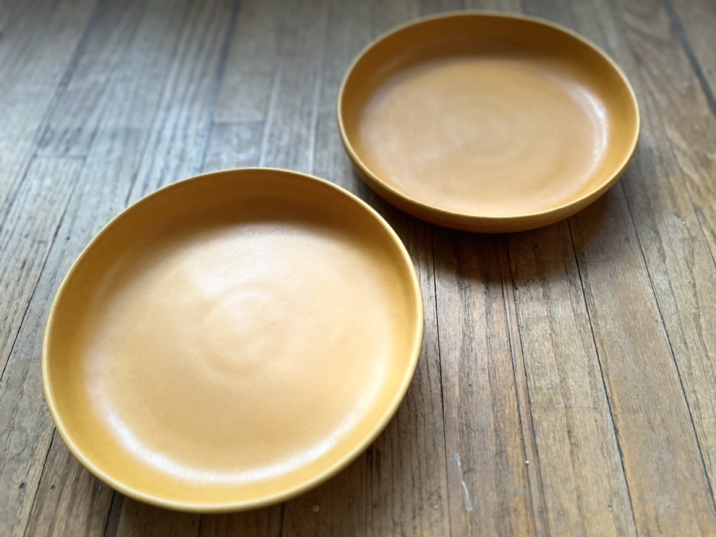 Oui egg yolk stoneware dinner bowl / plates - set of 2 - photo 3