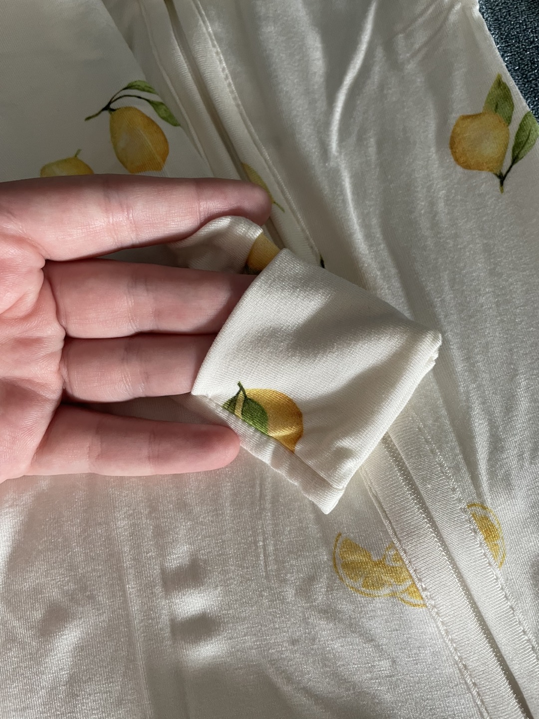 New bamboo footie 0-3 month (similar to Kyte Baby) - photo 3