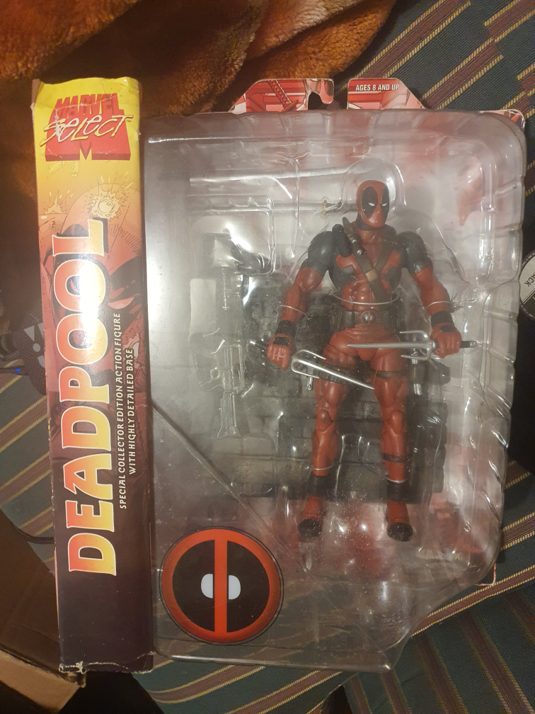 Deadpool Marvel Selects