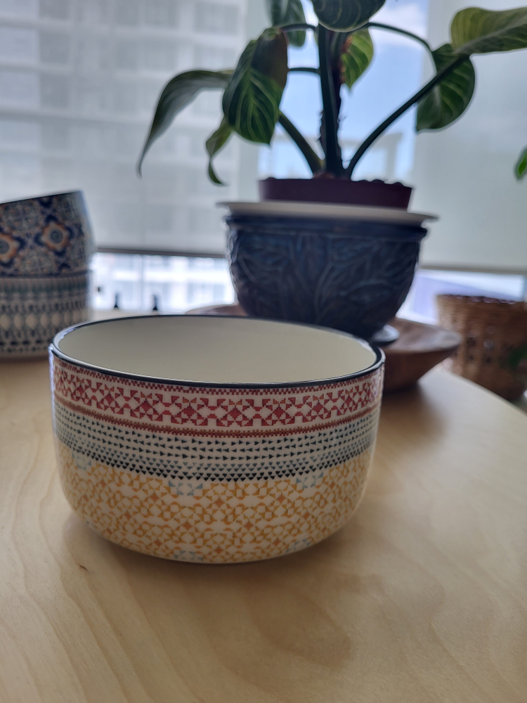 Signature Housewares Stoneware Bowls #freecycle image indicator(2)