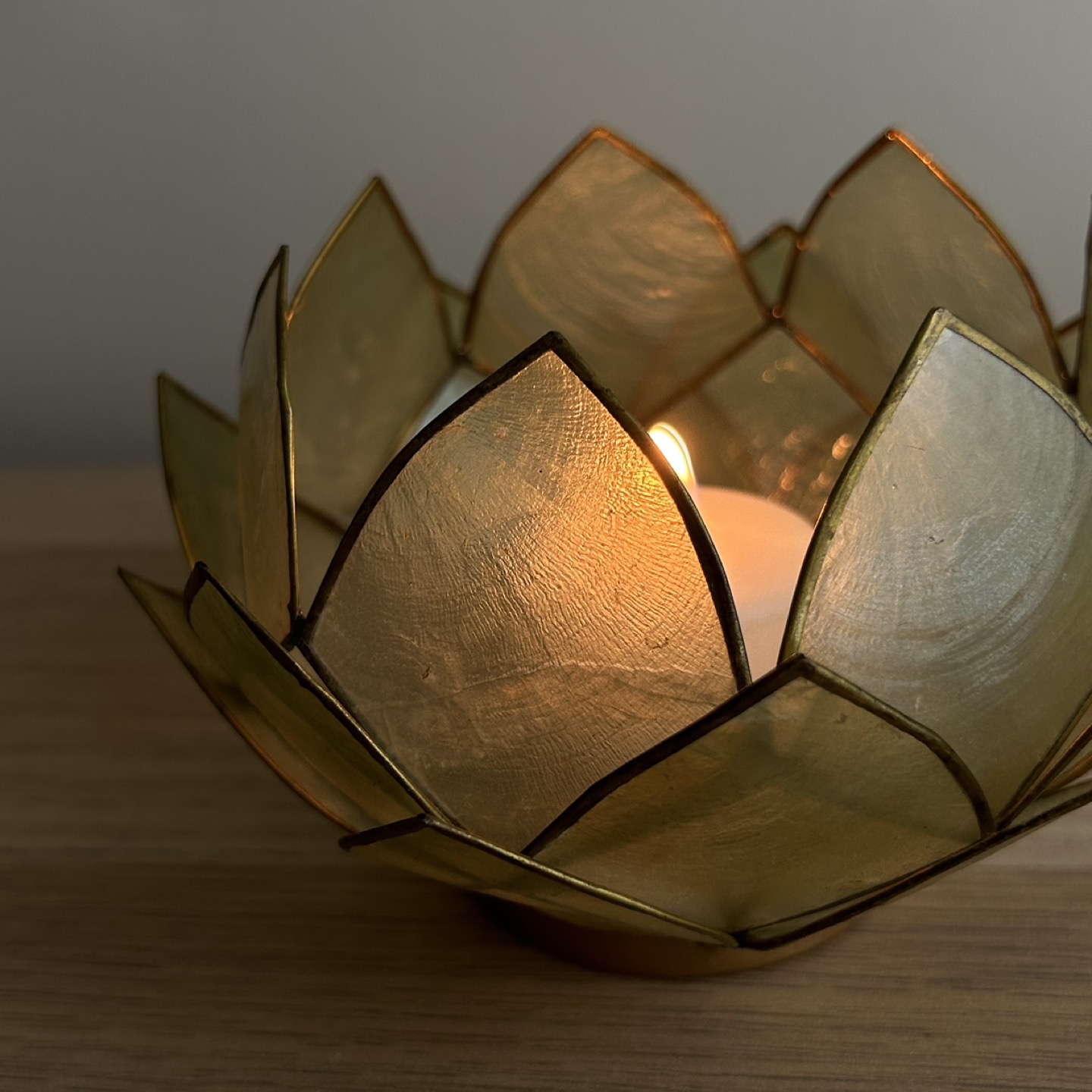 Green Lotus Candle Holder - photo 2