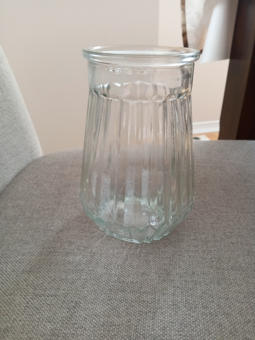 Glass vase thumbnail