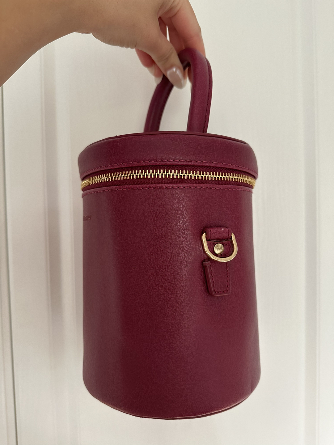 Matt and Nat bucket purse image indicator(2)