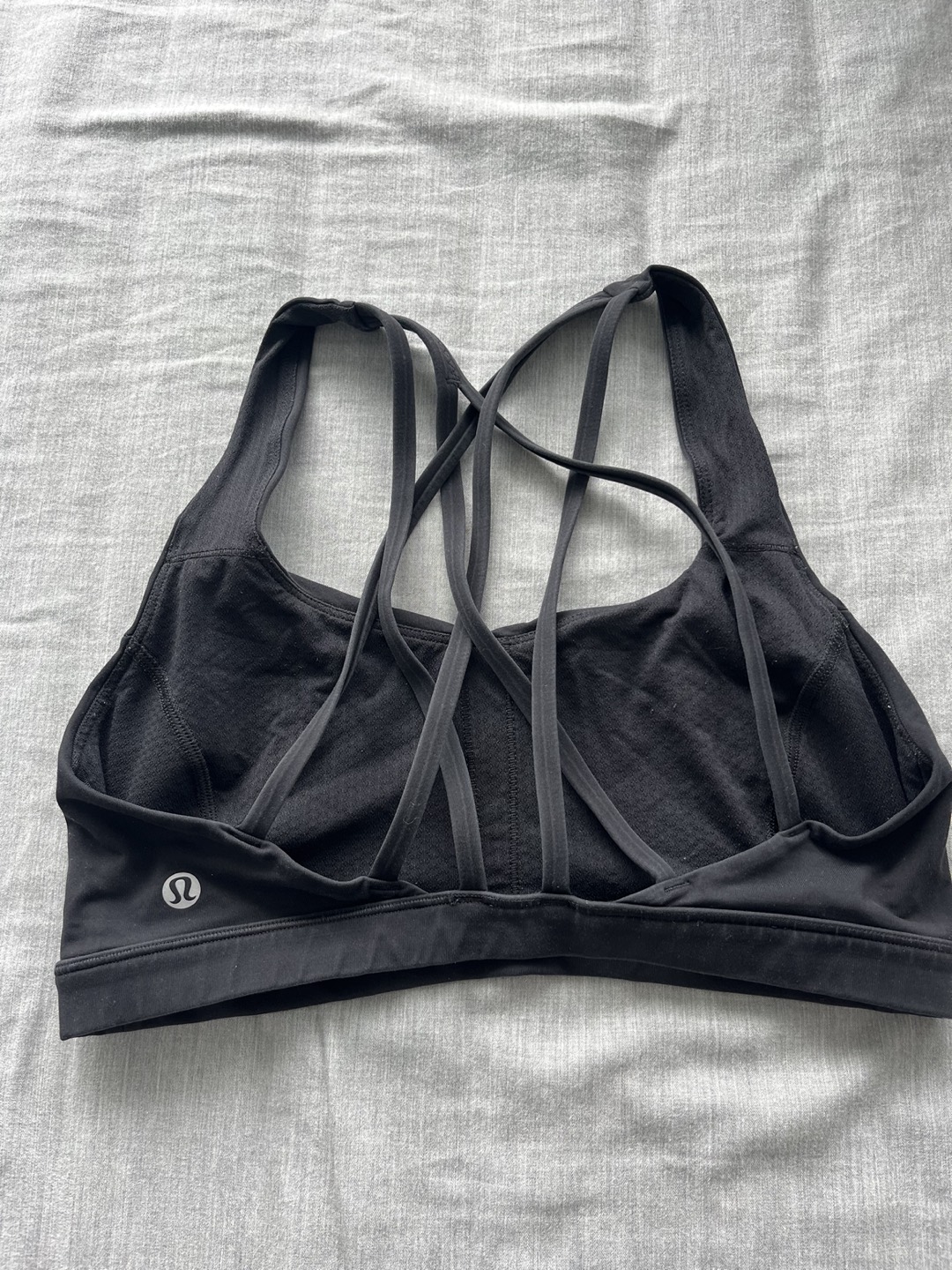 Lululemon Sports Bra Size 6 MOVING SALE EVERYTHING MUST GO image indicator(2)