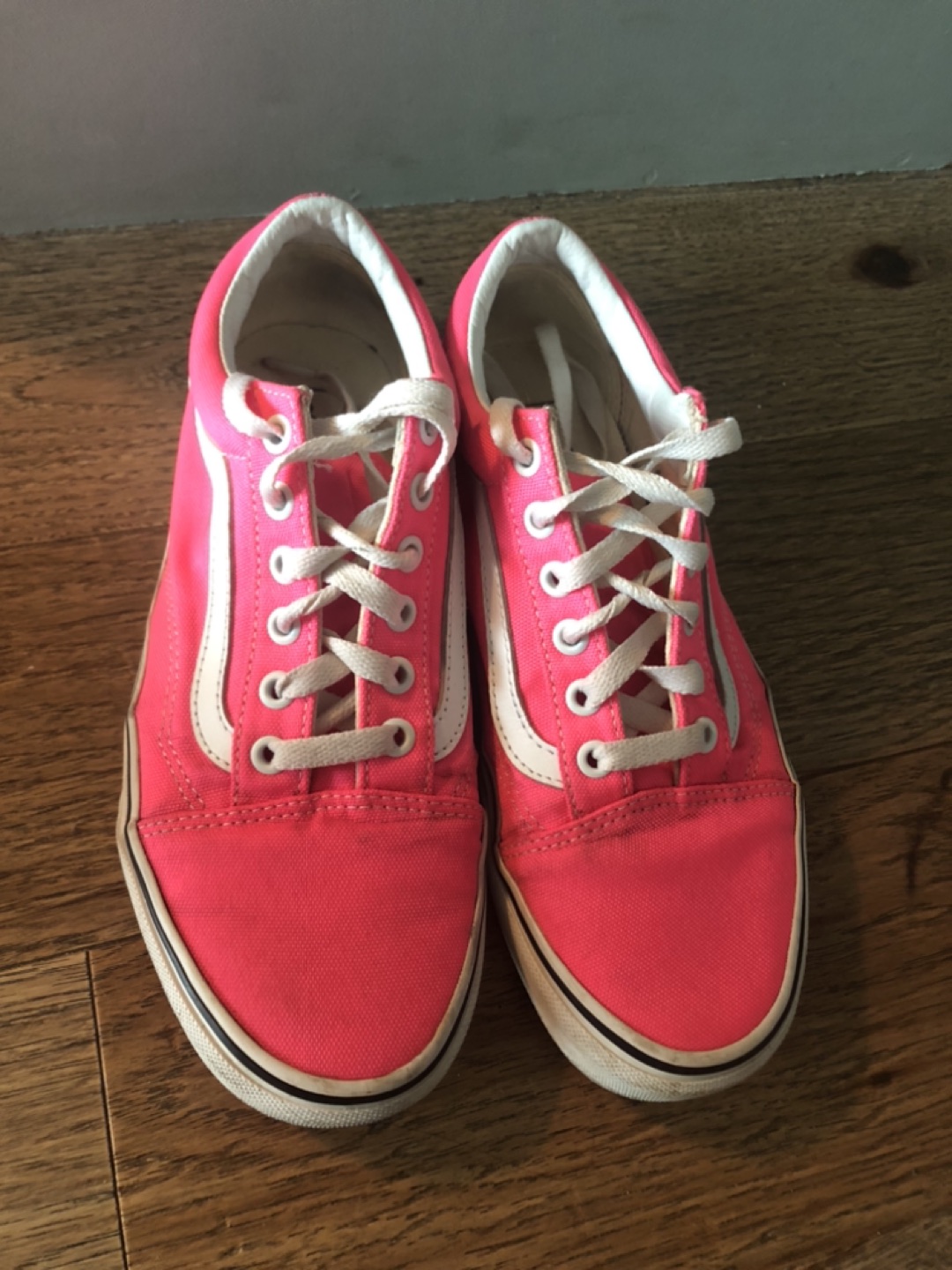 Vans women’s old skool pink shoes size 7.5