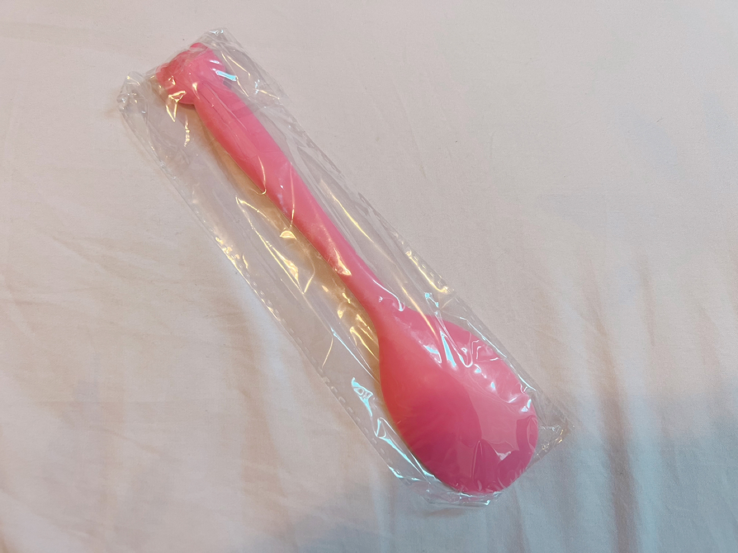 Didinika Pink Piggie Silicone Spoon NEW image indicator(3)