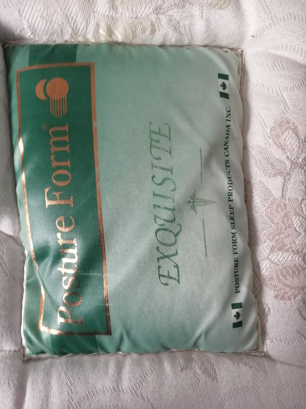 Excellent Posture Form Queen Mattress with box Spring - photo 4