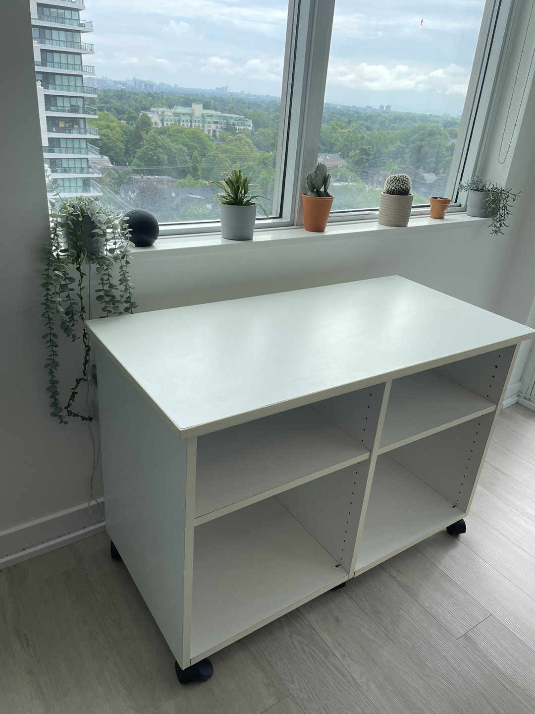 TV bench / cabinet thumbnail
