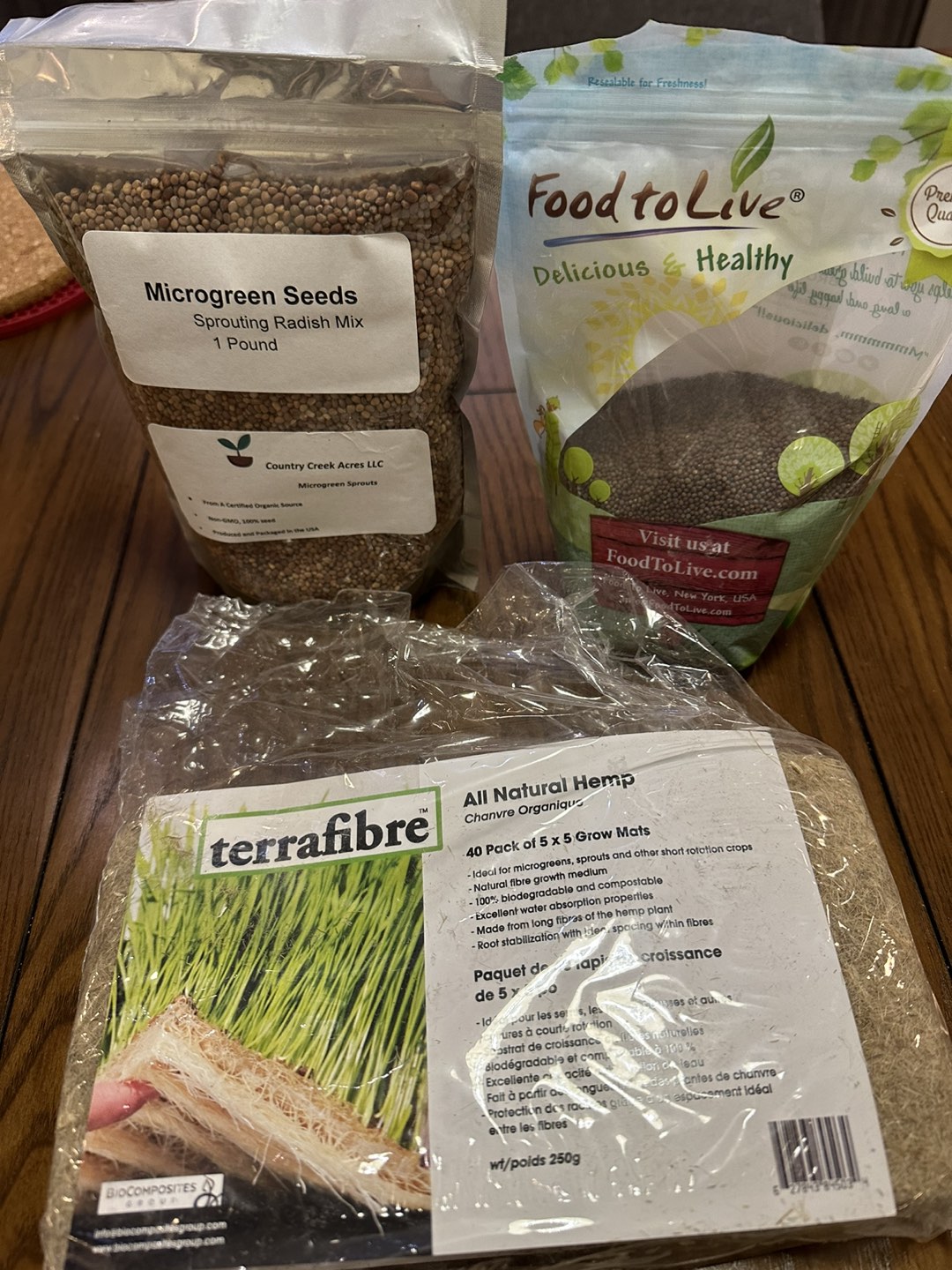 💰 Microgreens Kit - Grow Mats And Broccoli And Radish Seeds