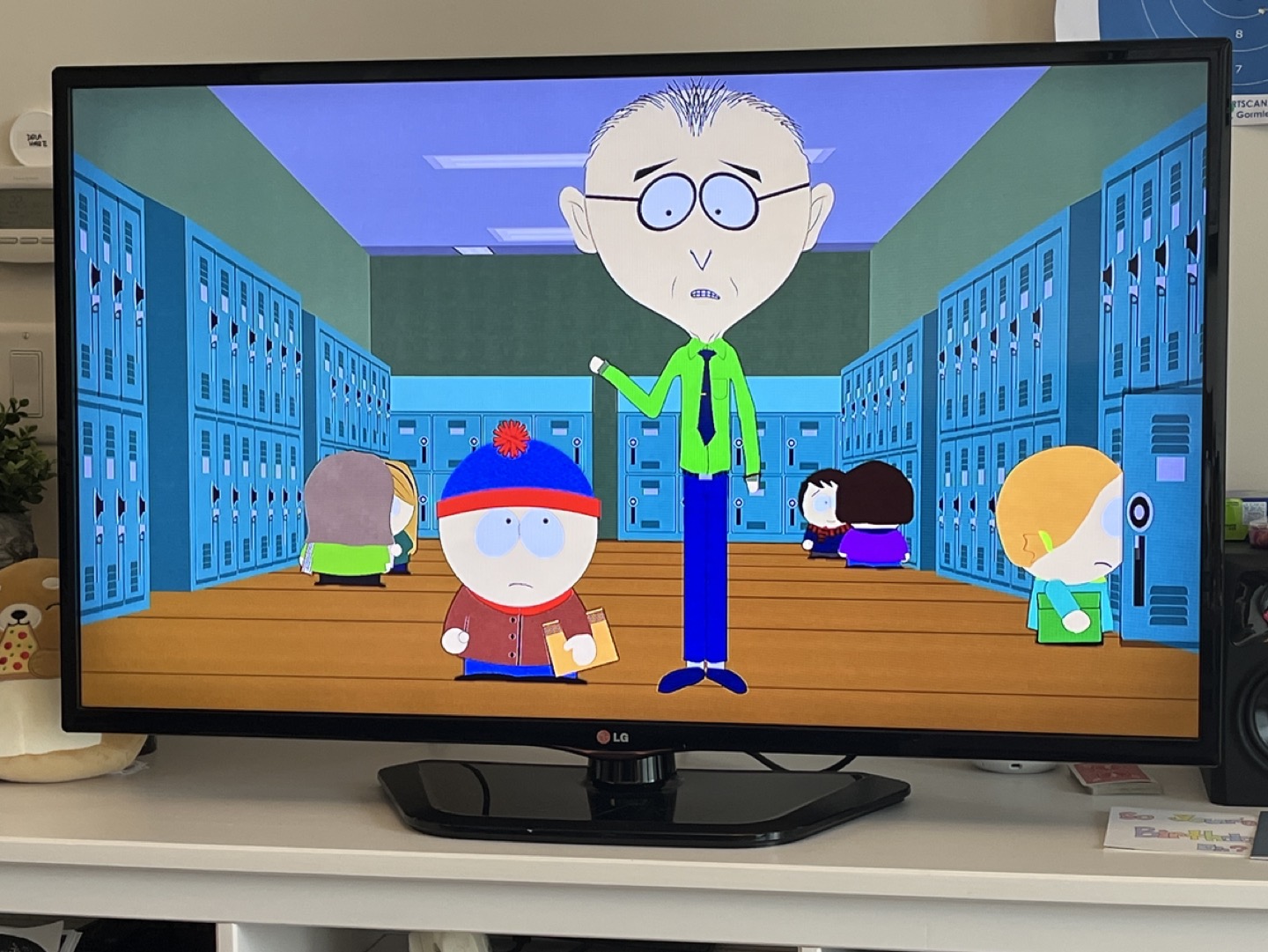 42 inch LG TV *NEED GONE ASAP* thumbnail