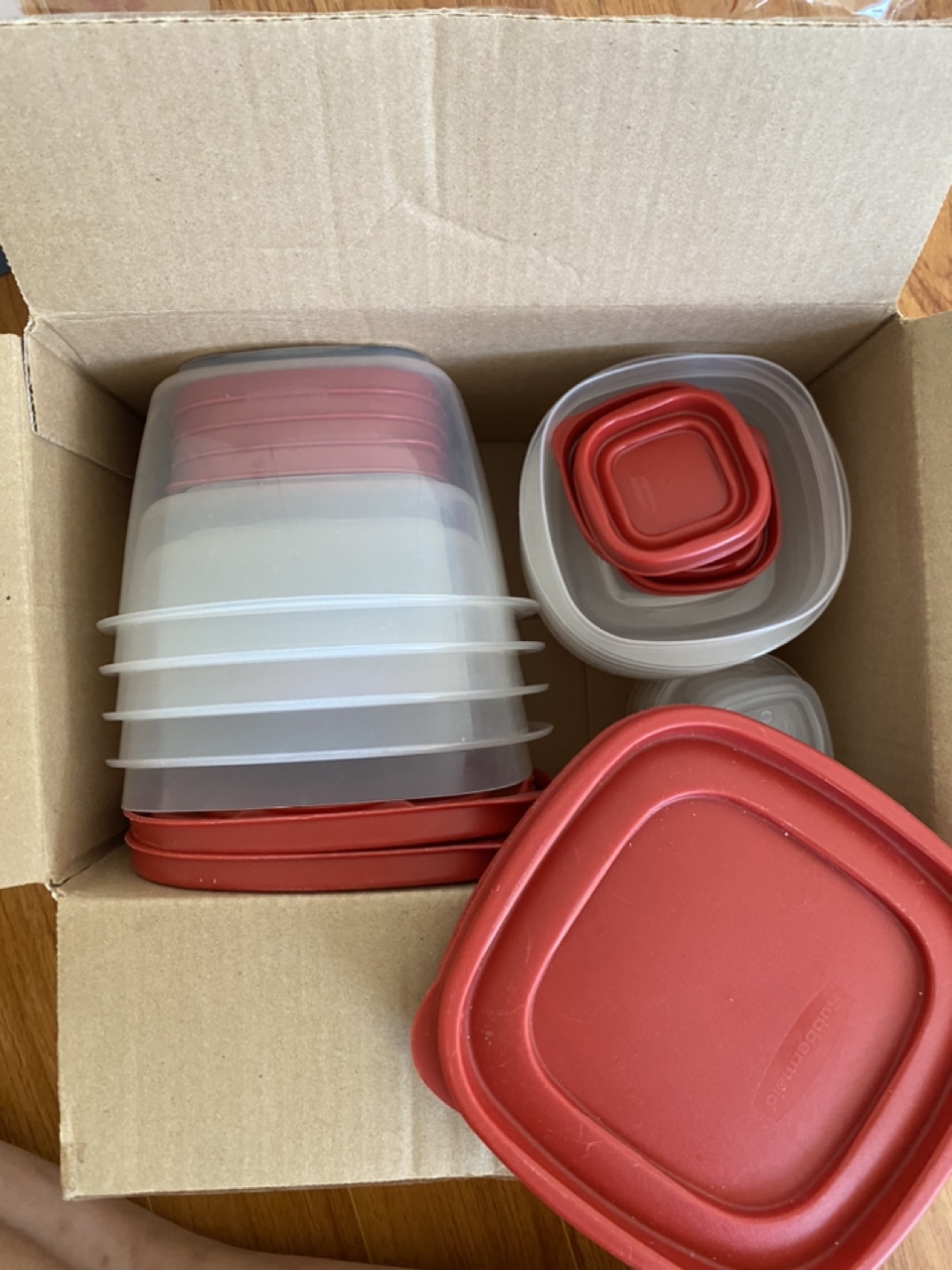 Rubbermaid containers 28 piece set thumbnail