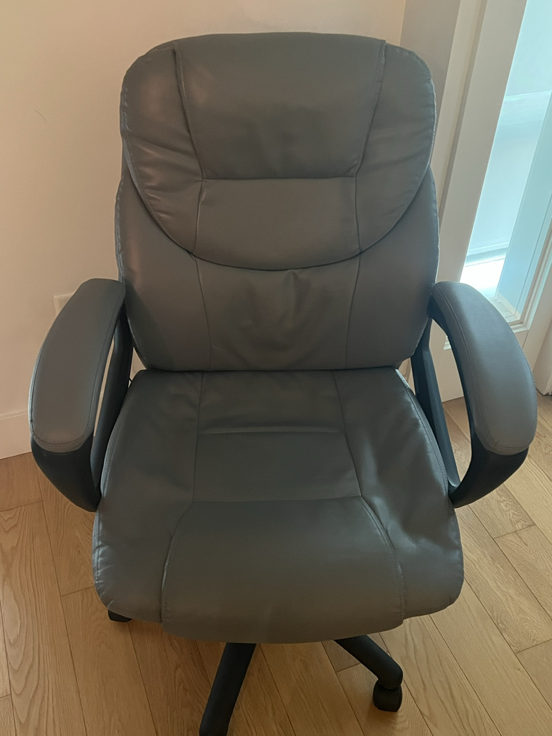 Musgrove Executive Chair