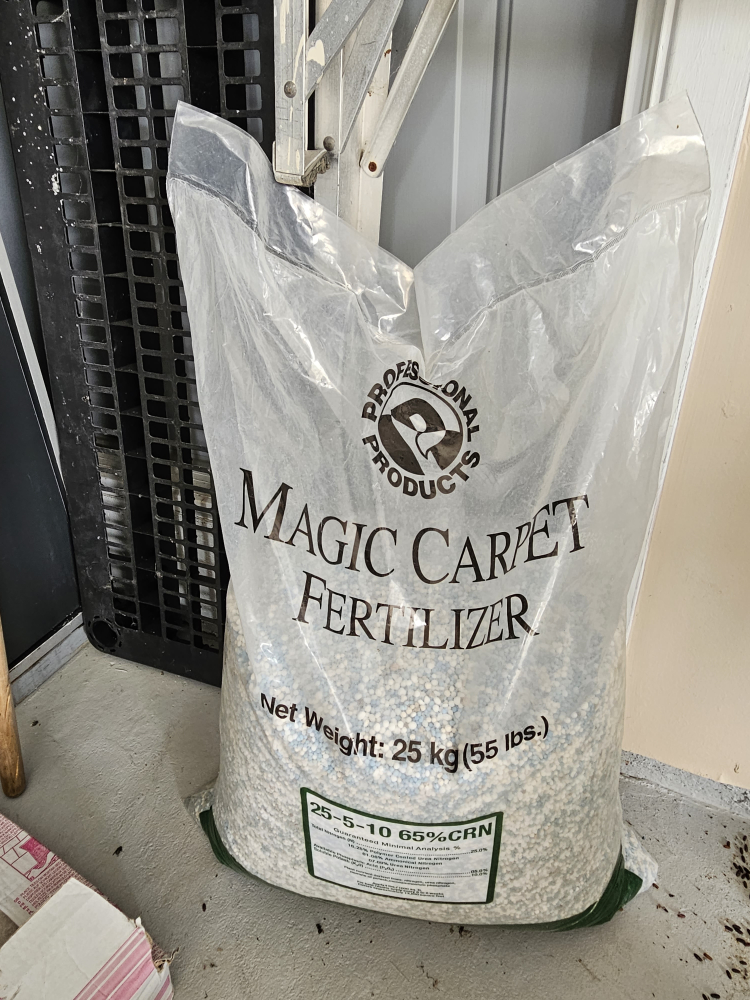 Lawn Fertilizer 