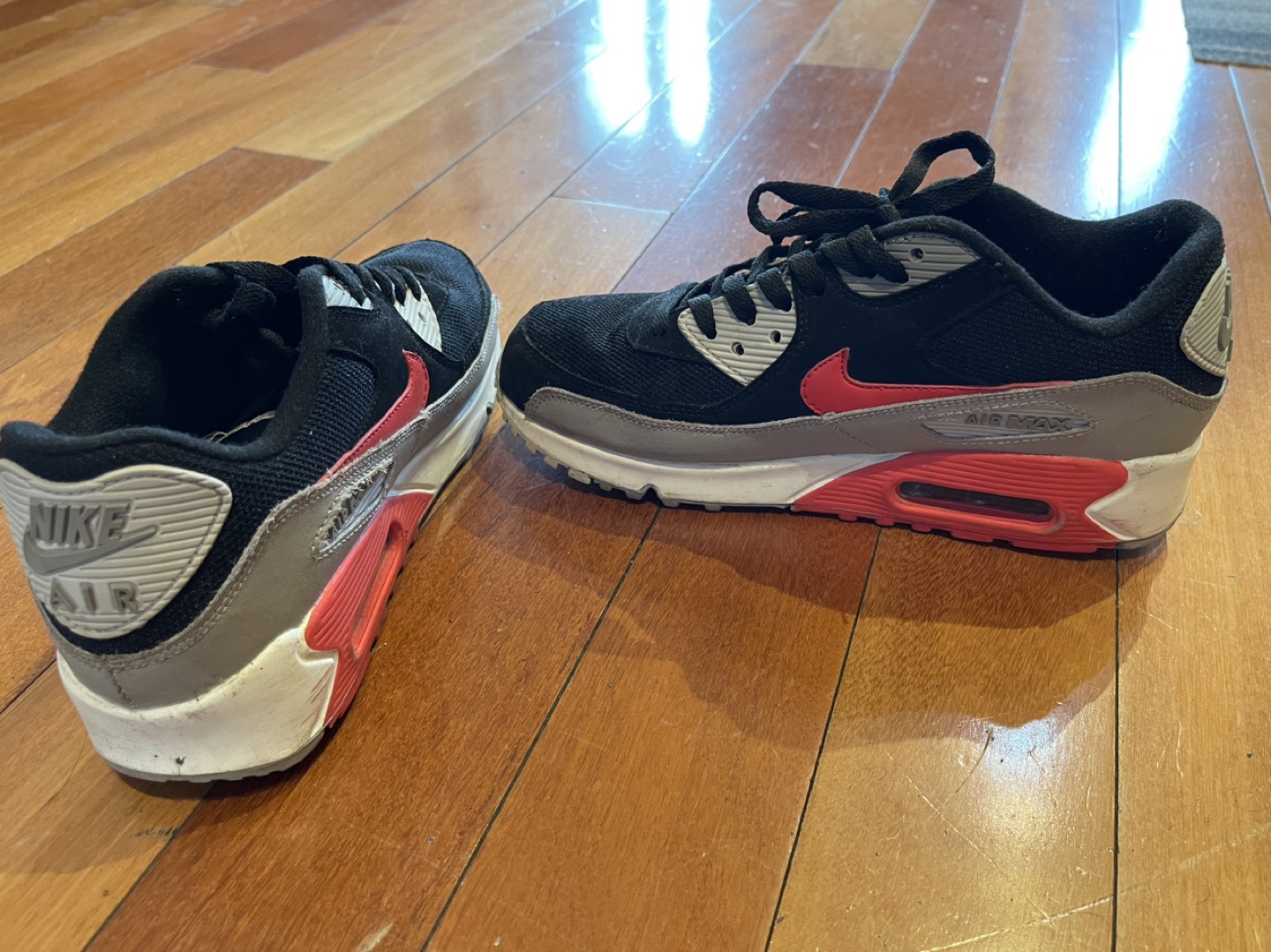Nike Shoes - photo 4