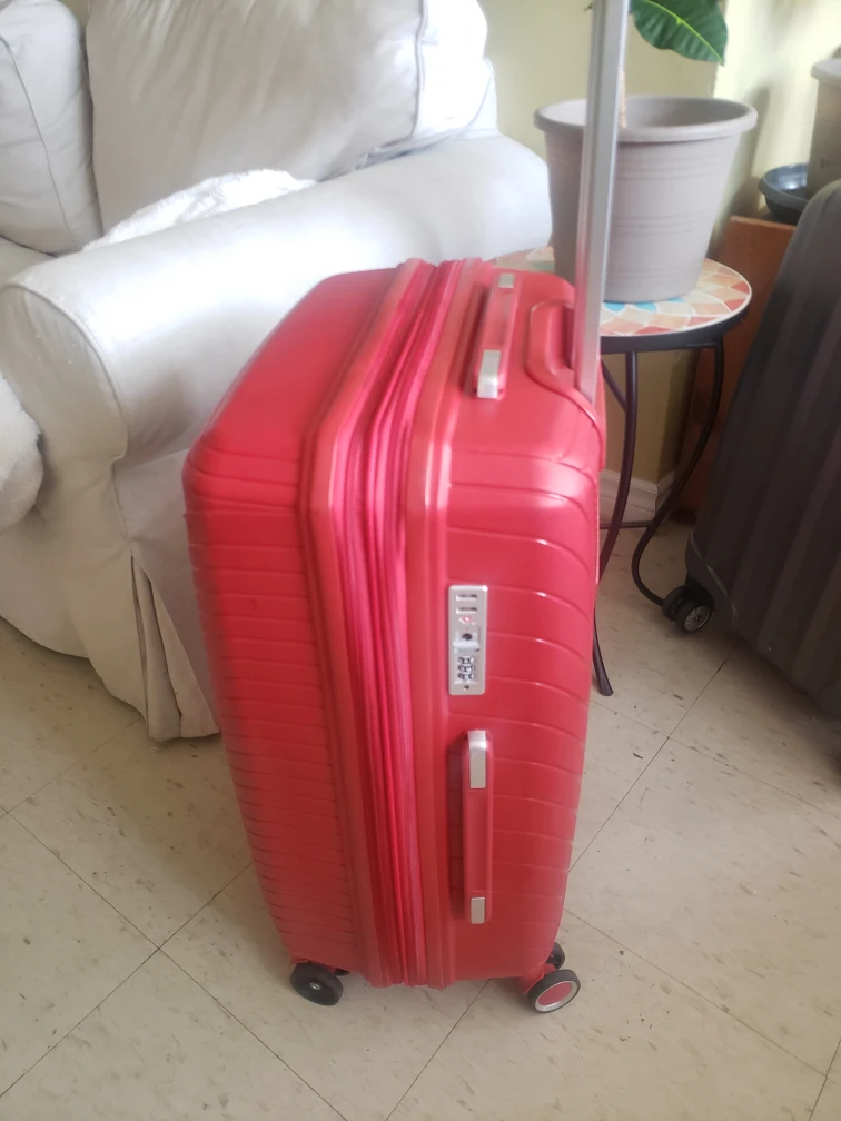 medium size hardside suitcase  - photo 4