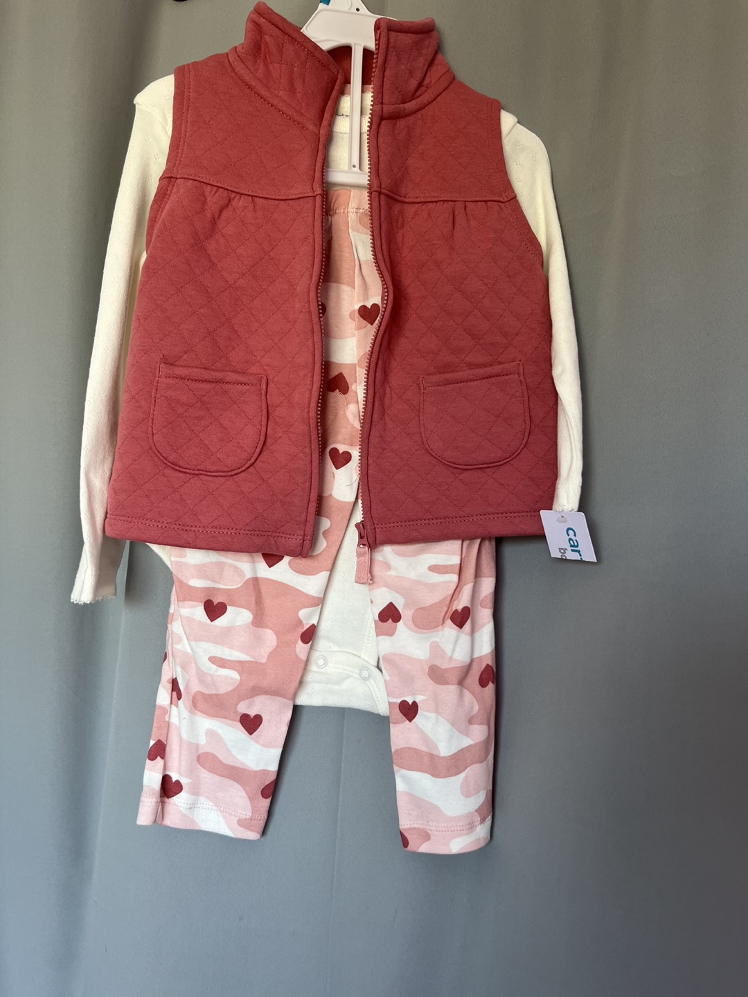 Bnwt set of 3 includes bodysuit,vest and a leggings thumbnail