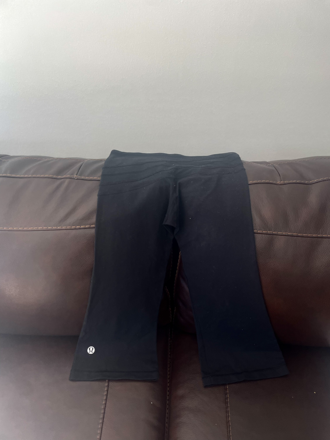 Lululemon Groove Crop 23" image indicator(2)