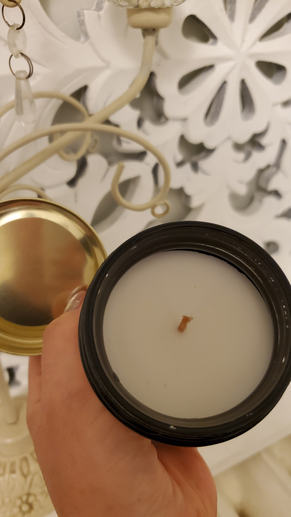 myrrh & tonka scent candle image indicator(4)