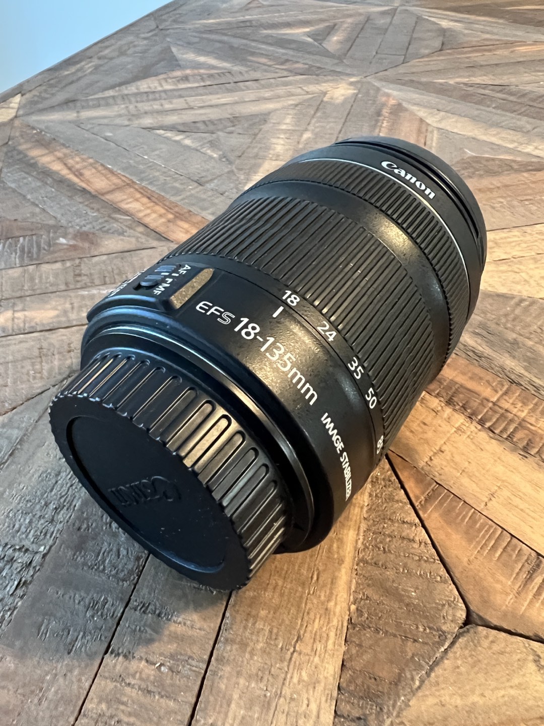 Canon EFS Zoom lens 18-135mm STM like new! - photo 2